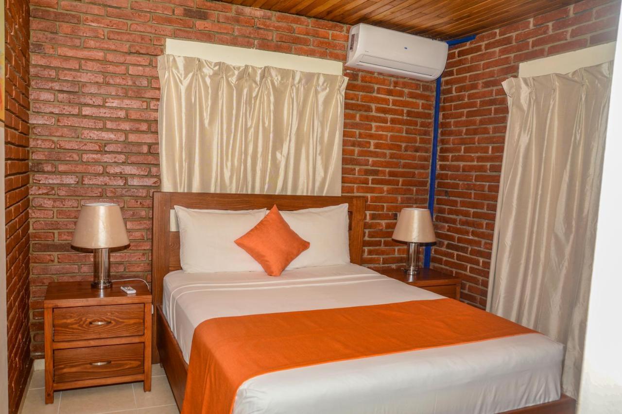 Hotel Jaraba Jarabacoa Exterior photo